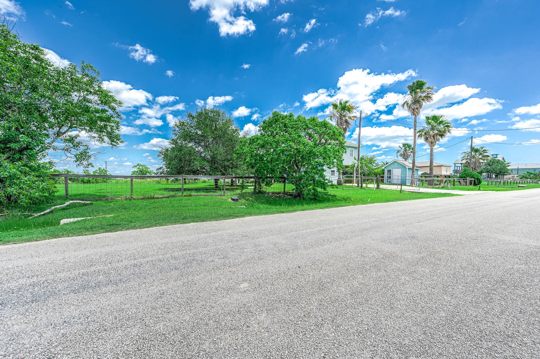 171 County Road 299 Sargent, TX 77414 - Photo 6 of 46