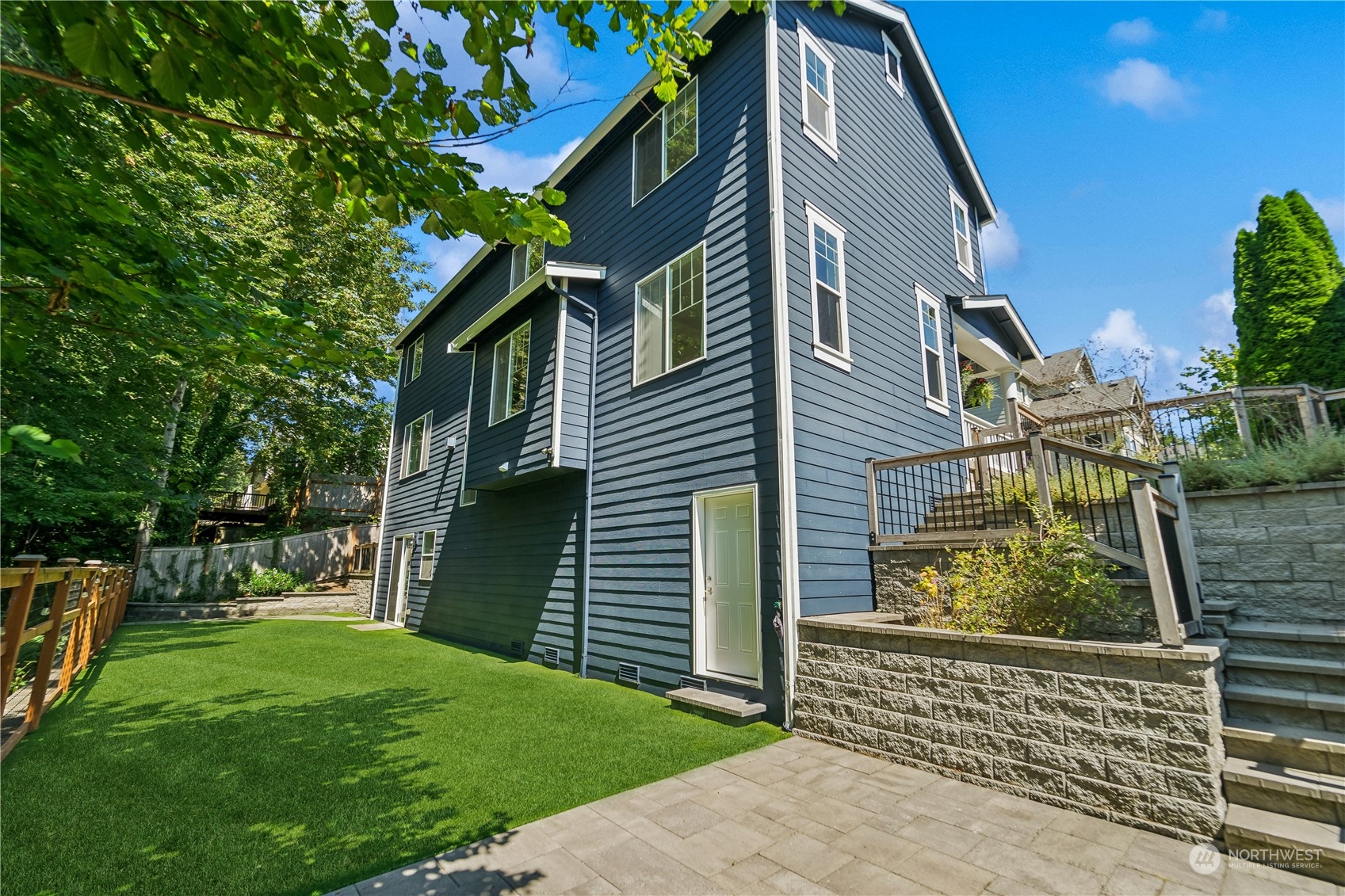 2121 Kennewick Place Northeast Renton, WA 98056 - Photo 36 of 40 Gallery Image 36