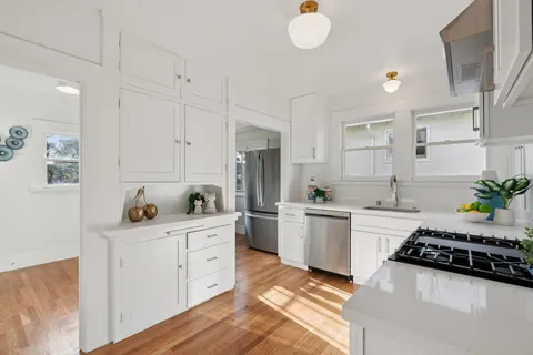 $859,000 | 2457 Scenic Avenue, Oakland, CA 94602