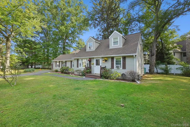 $575,000 | 35 Andre Avenue, Tappan, NY 10983
