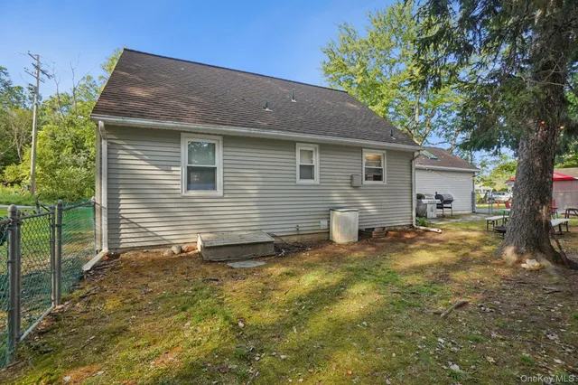 $575,000 | 35 Andre Avenue, Tappan, NY 10983