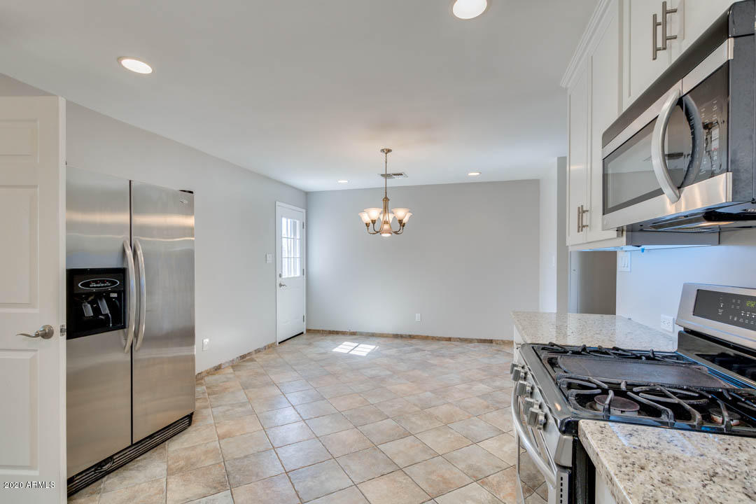 2249 East Marilyn Road Phoenix, AZ 85022 - Photo 12 of 33 13-Marilyn