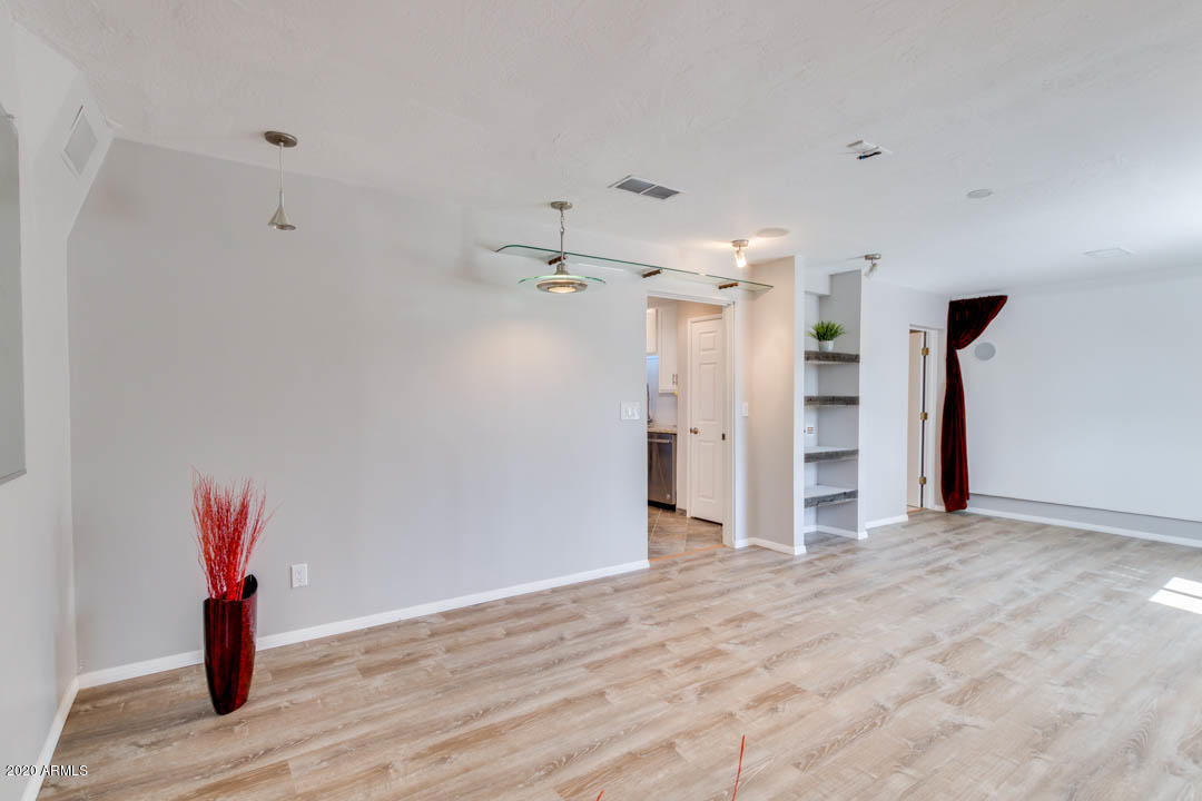 2249 East Marilyn Road Phoenix, AZ 85022 - Photo 14 of 33 15-Marilyn