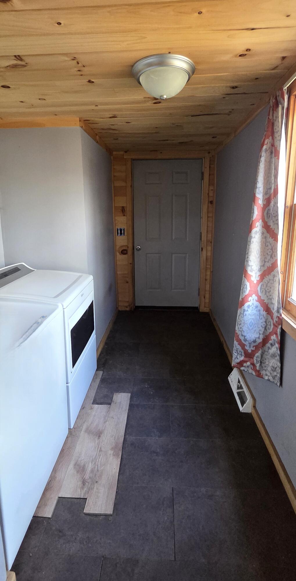 46 4th Street Mexico, ME 04257 - Photo 17 of 24 Laundry area