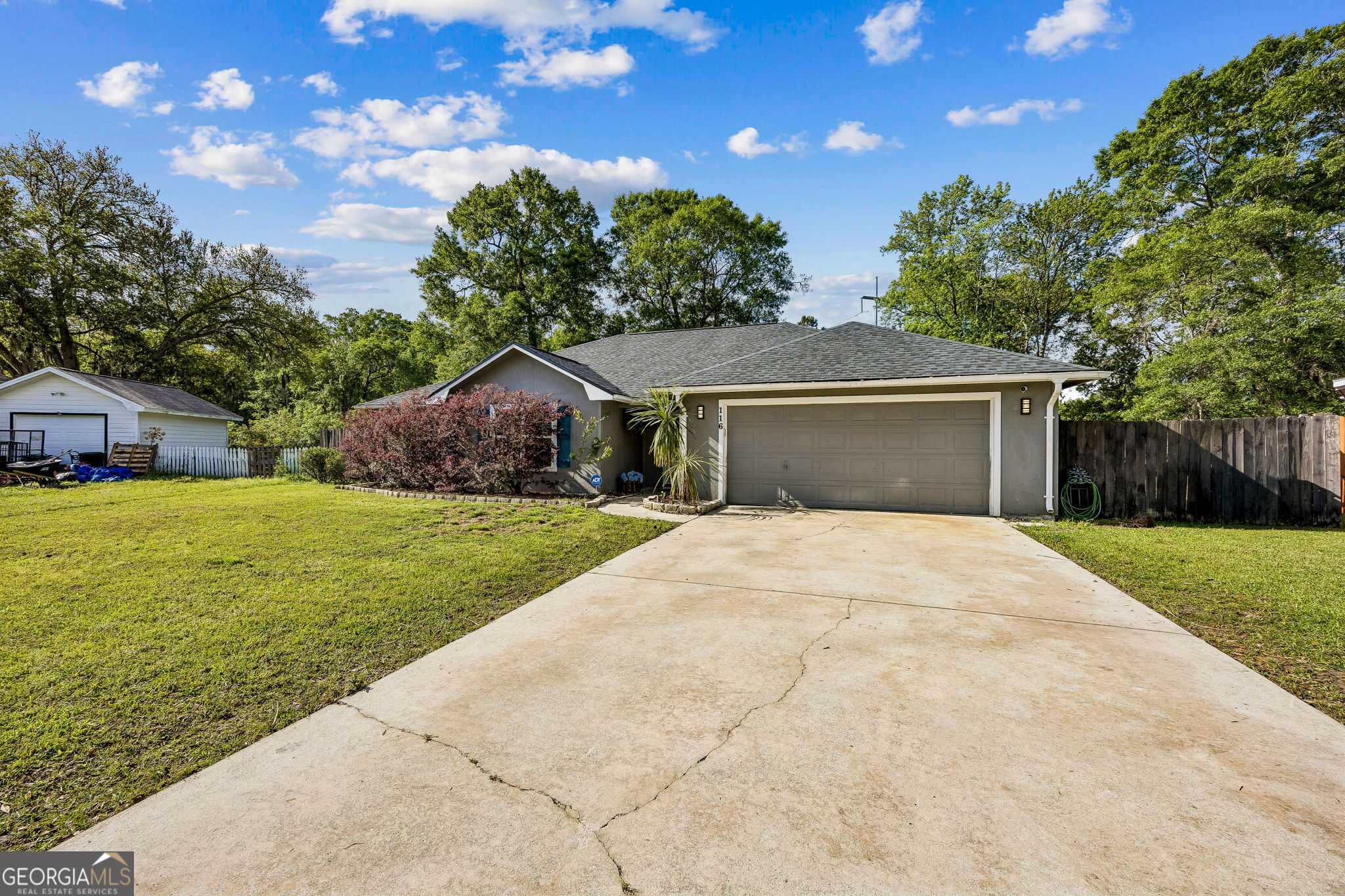 116 Honeysuckle Road Kingsland, GA 31548 - Photo 4 of 36