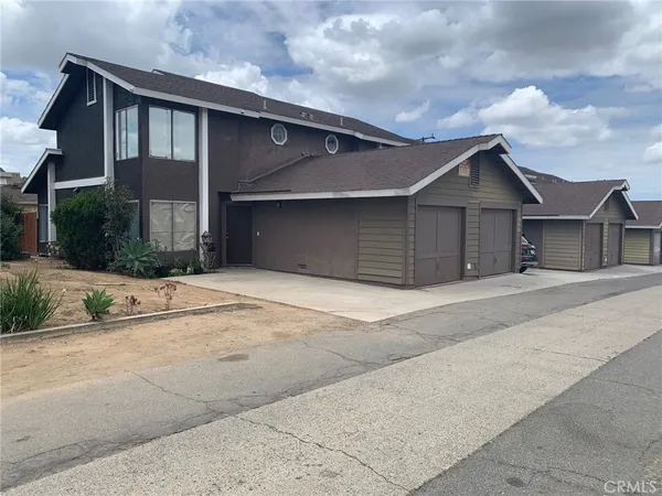 $3,200 | 796 North Glassell Street, Orange, CA 92867