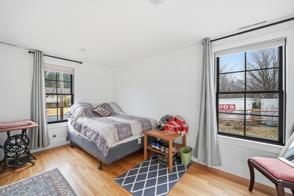 54 Huntington Road Hadley, MA 01035 - Photo 15 of 38