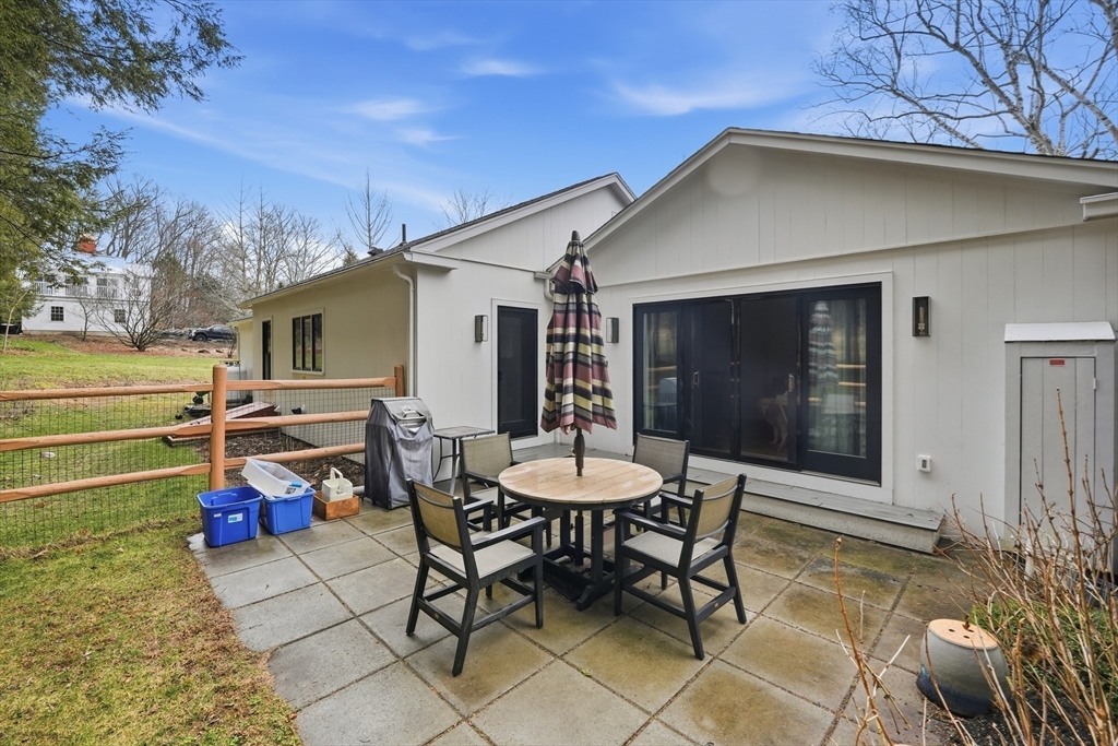 54 Huntington Road Hadley, MA 01035 - Photo 25 of 38