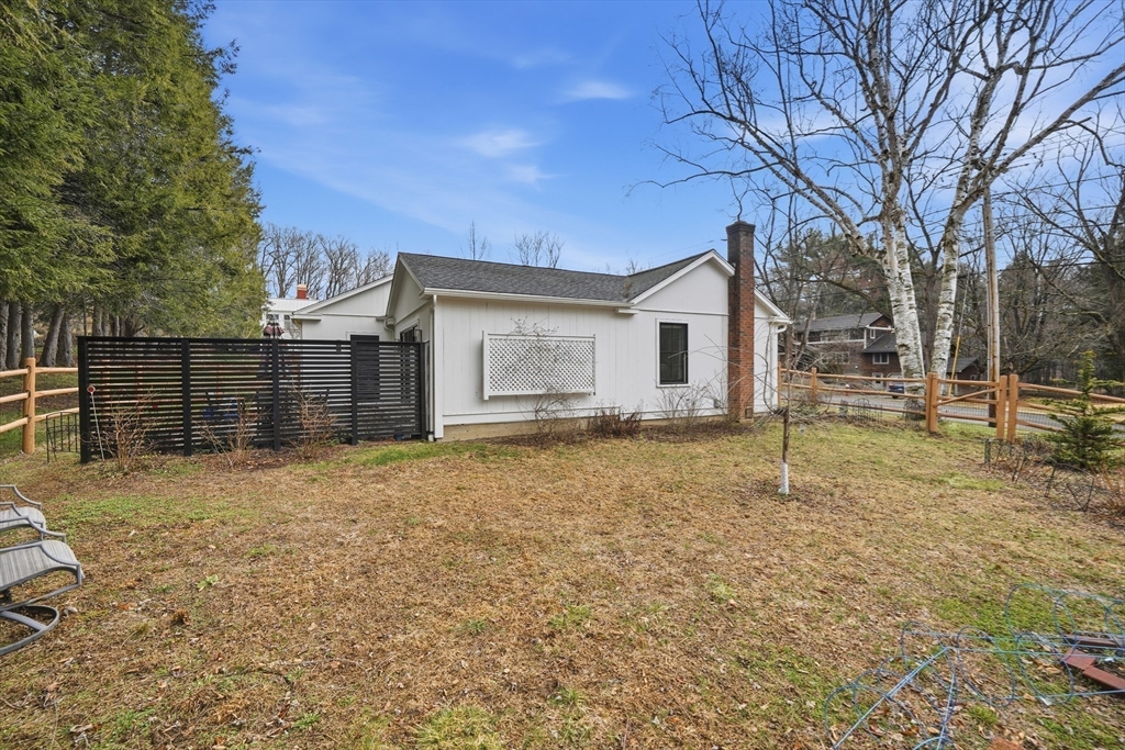 54 Huntington Road Hadley, MA 01035 - Photo 26 of 38