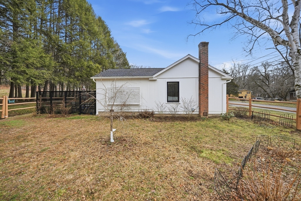 54 Huntington Road Hadley, MA 01035 - Photo 27 of 38