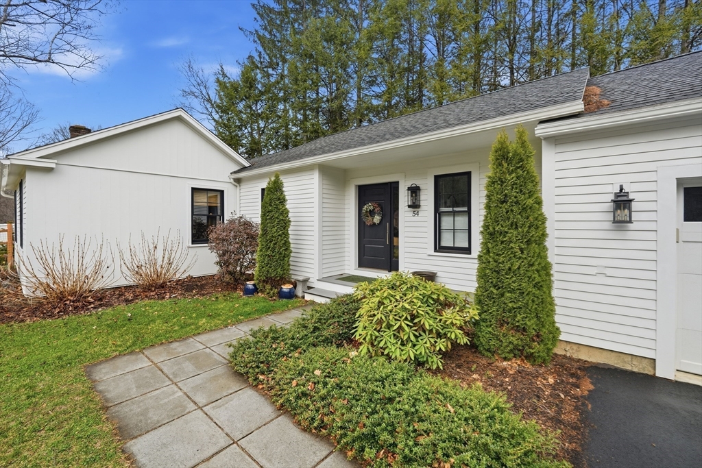 54 Huntington Road Hadley, MA 01035 - Photo 3 of 38