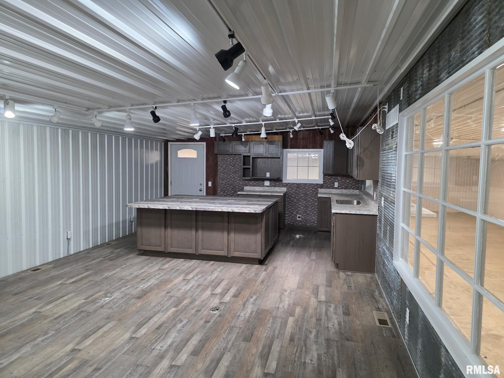 1139 East Guth Road Washington, IL 61571 - Photo 14 of 21