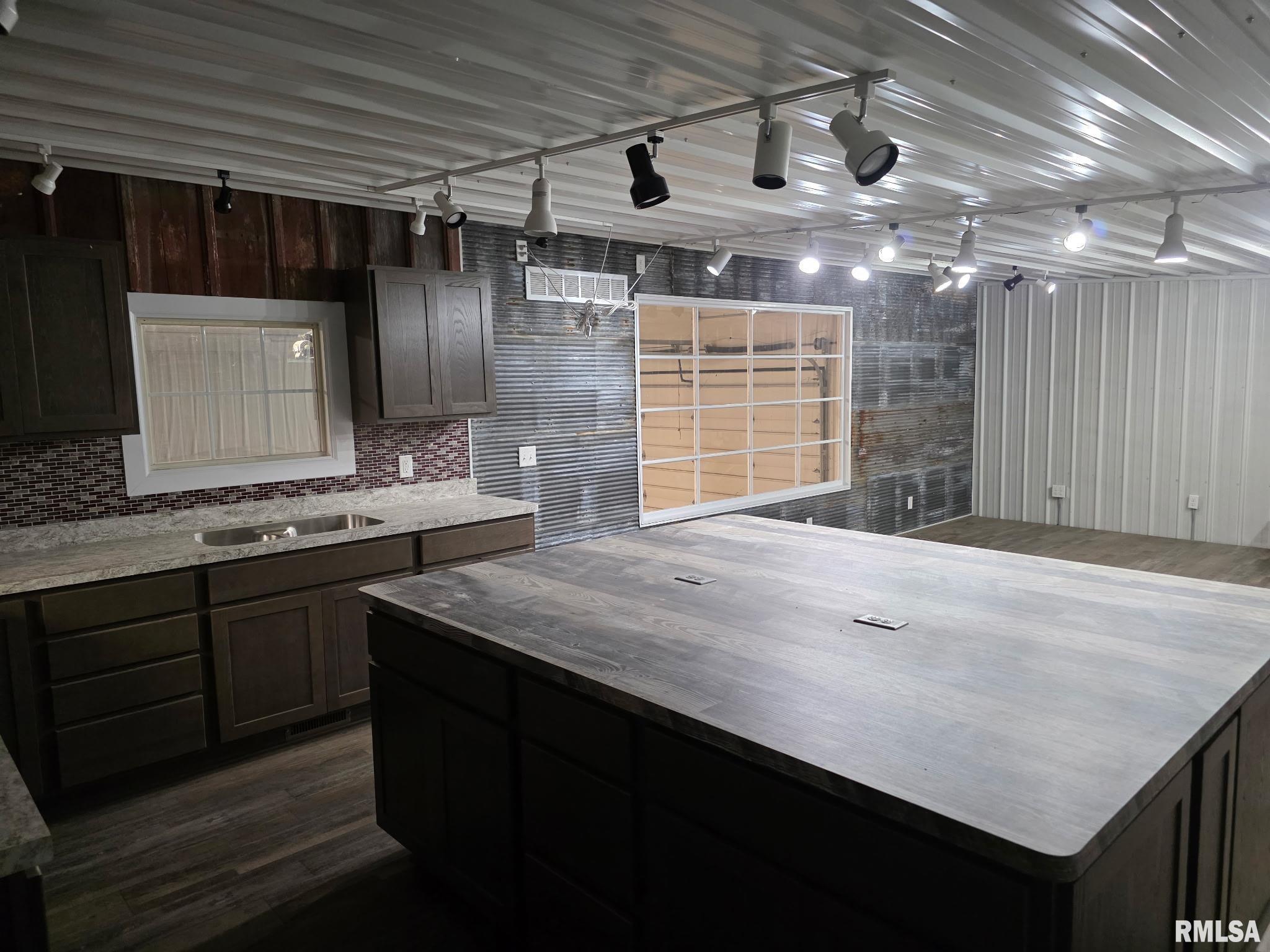 1139 East Guth Road Washington, IL 61571 - Photo 17 of 21