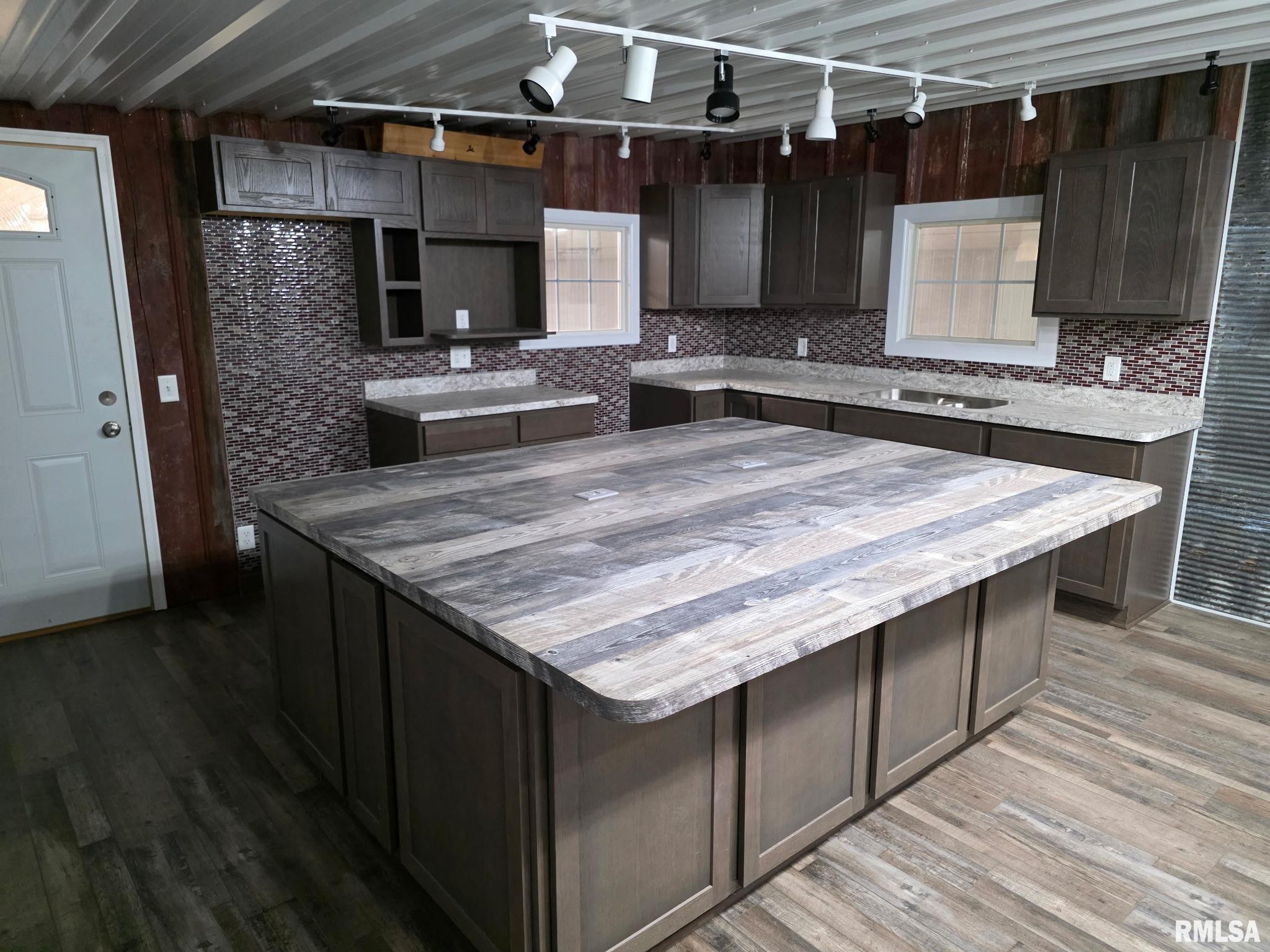 1139 East Guth Road Washington, IL 61571 - Photo 18 of 21