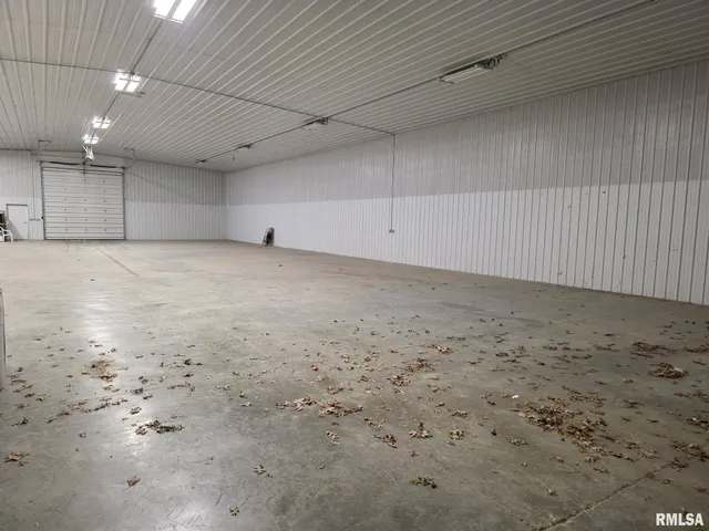 $379,900 | 1139 East Guth Road, Washington, IL 61571