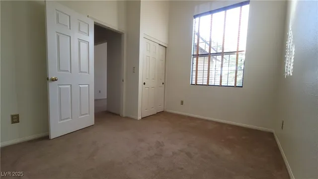 $2,000 | 2632 Ironside Drive, Las Vegas, NV 89108