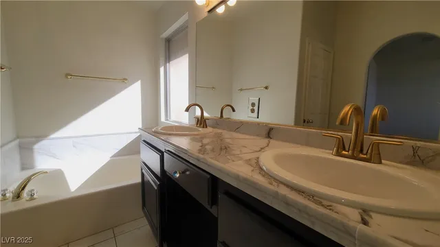 $2,000 | 2632 Ironside Drive, Las Vegas, NV 89108