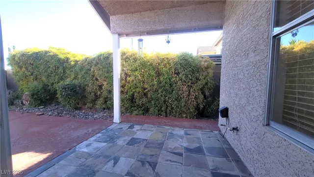 $2,000 | 2632 Ironside Drive, Las Vegas, NV 89108