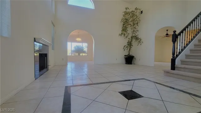 $2,000 | 2632 Ironside Drive, Las Vegas, NV 89108