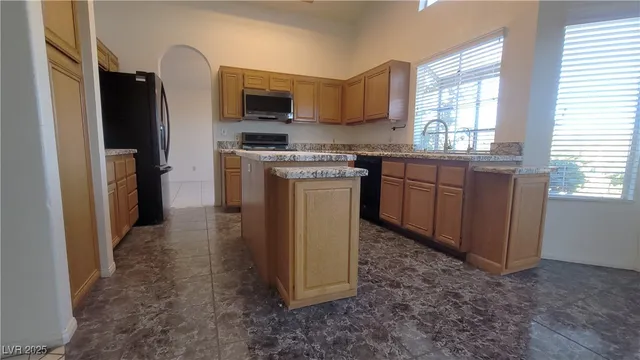 $2,000 | 2632 Ironside Drive, Las Vegas, NV 89108