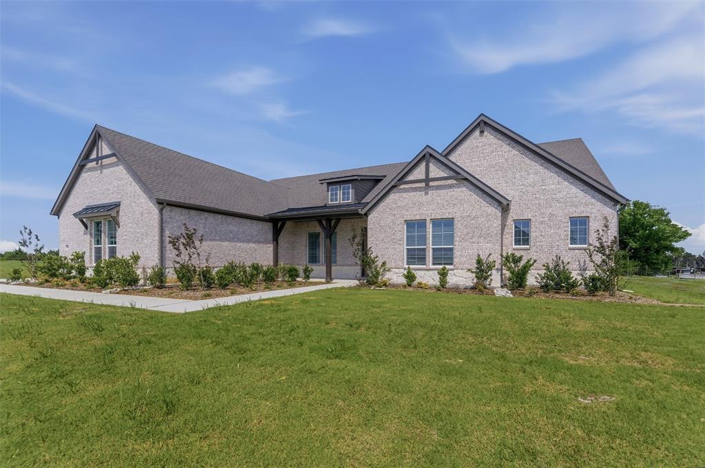 1003 Webb Court Van Alstyne, TX 75495 - Photo 5 of 30