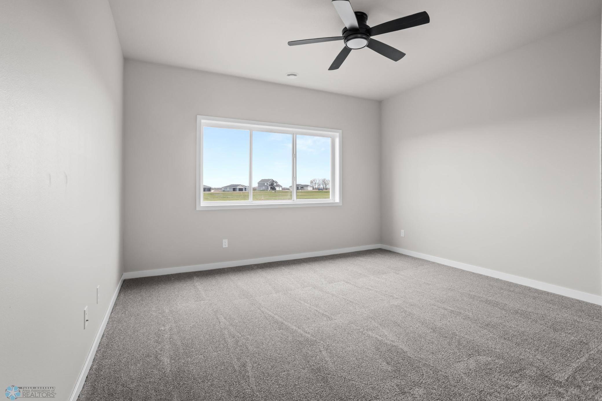 216 Laverne Lane Colfax, ND 58018 - Photo 4 of 35