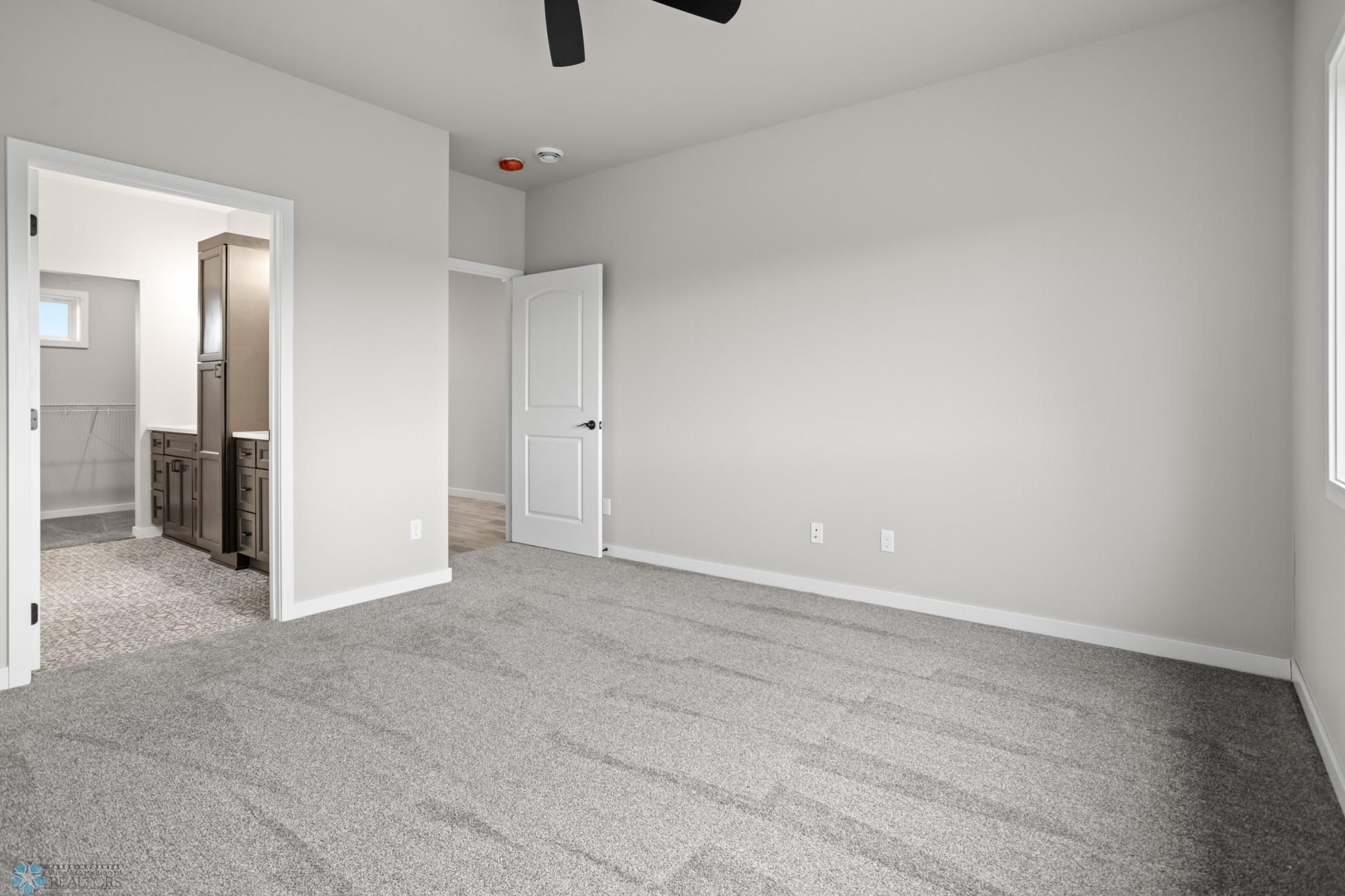 216 Laverne Lane Colfax, ND 58018 - Photo 5 of 35