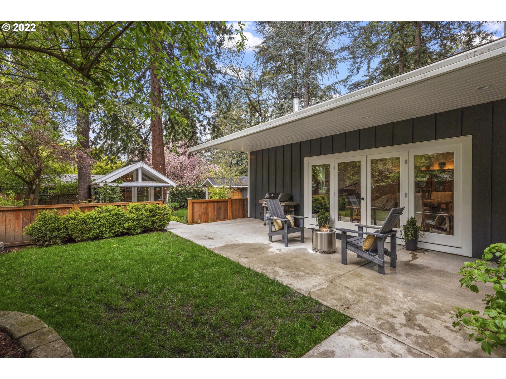 5175 Firwood Road Lake Oswego, OR 97035 - Photo 22 of 31 Gallery Image 22