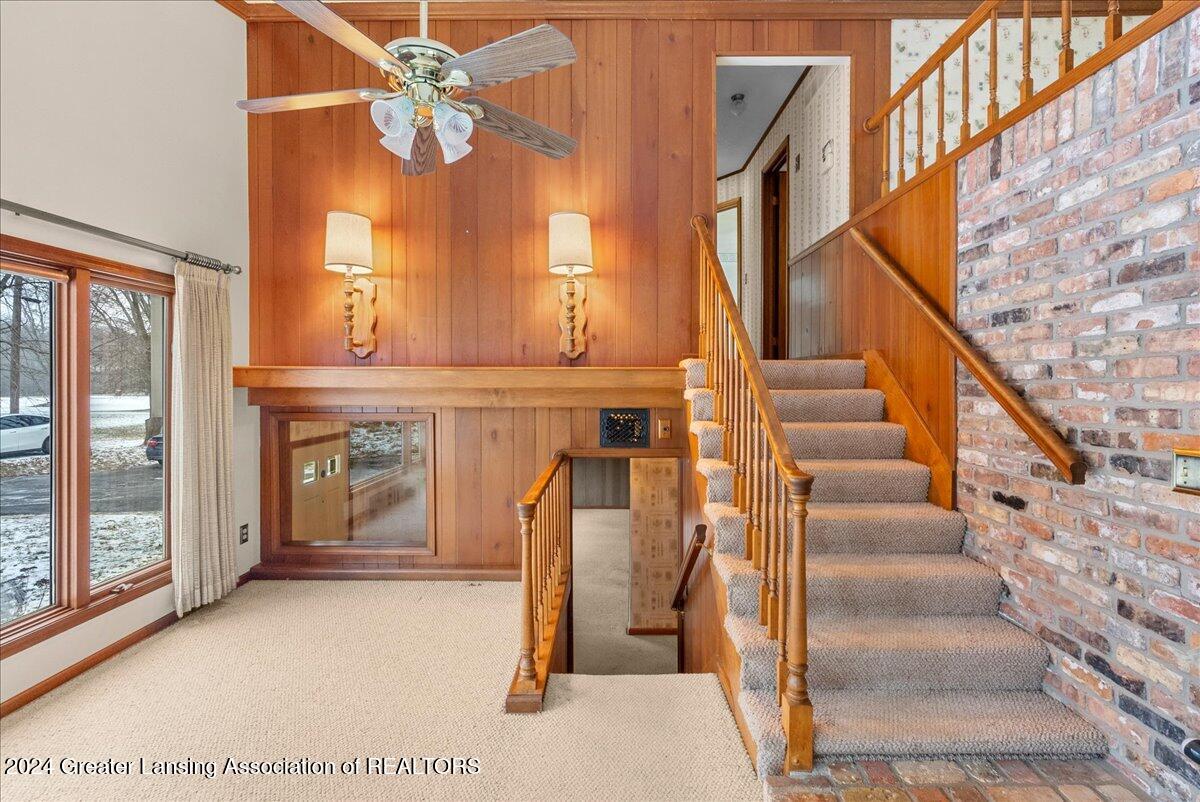 580 North Waverly Road Dimondale, MI 48821 - Photo 16 of 56 38-Media Jett - 35