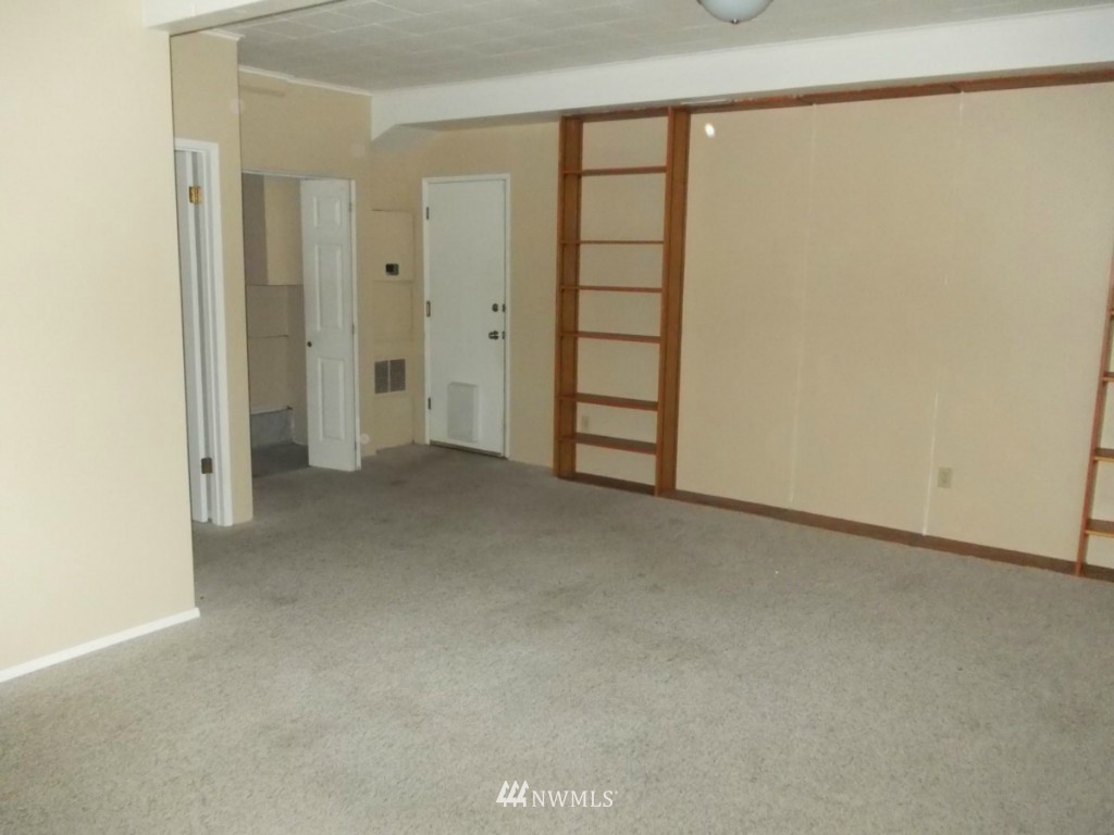 14707 60th Place West Edmonds, WA 98026 - Photo 5 of 14