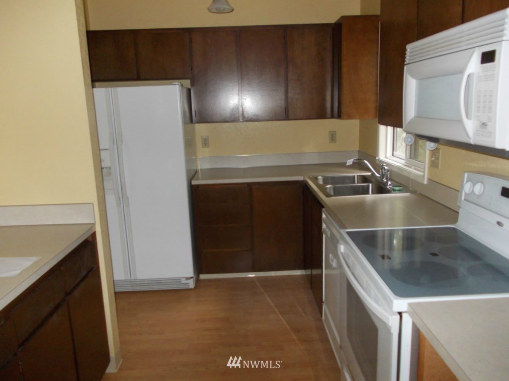 14707 60th Place West Edmonds, WA 98026 - Photo 10 of 14