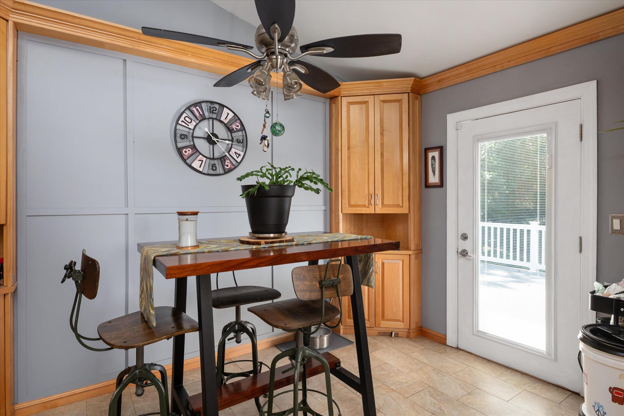 1876 Severn Grove Road Annapolis, MD 21401 - Photo 10 of 36 Eat-in Kitchen