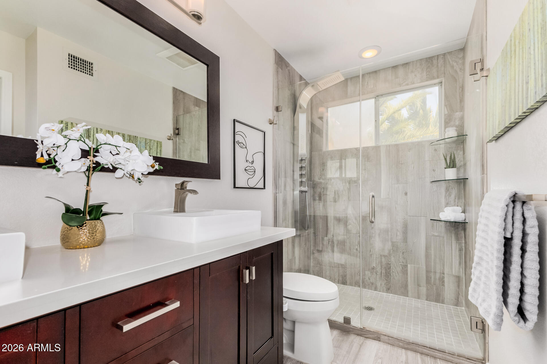 3550 East Utopia Road Phoenix, AZ 85050 - Photo 17 of 32 Primary Bath w/Dual Sinks