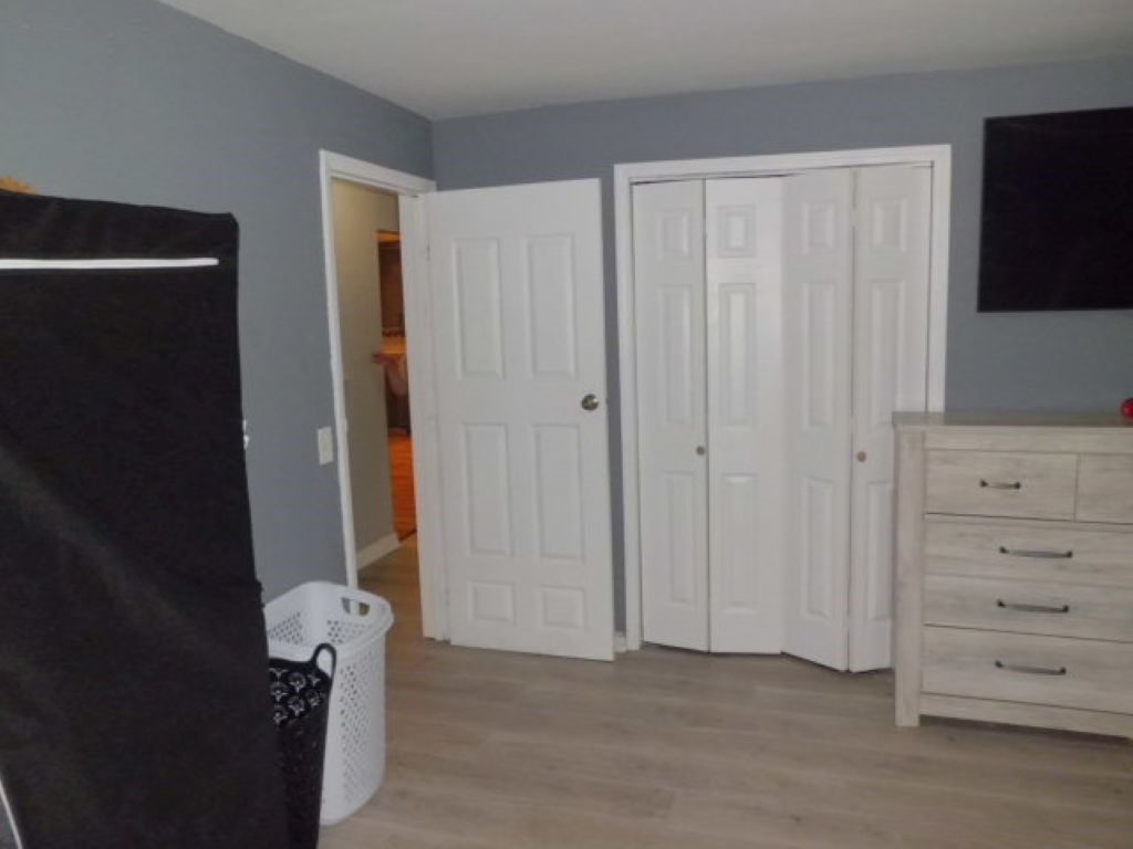 524 Howard Road Gates, NY 14624 - Photo 14 of 29