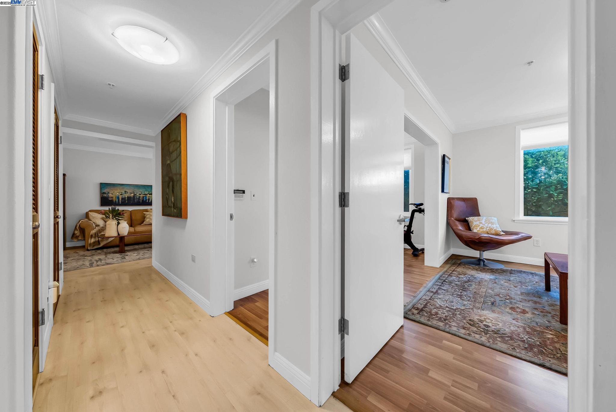 400 Wayne Avenue, Unit 1 Oakland, CA 94606 - Photo 22 of 37 a living room with furniture