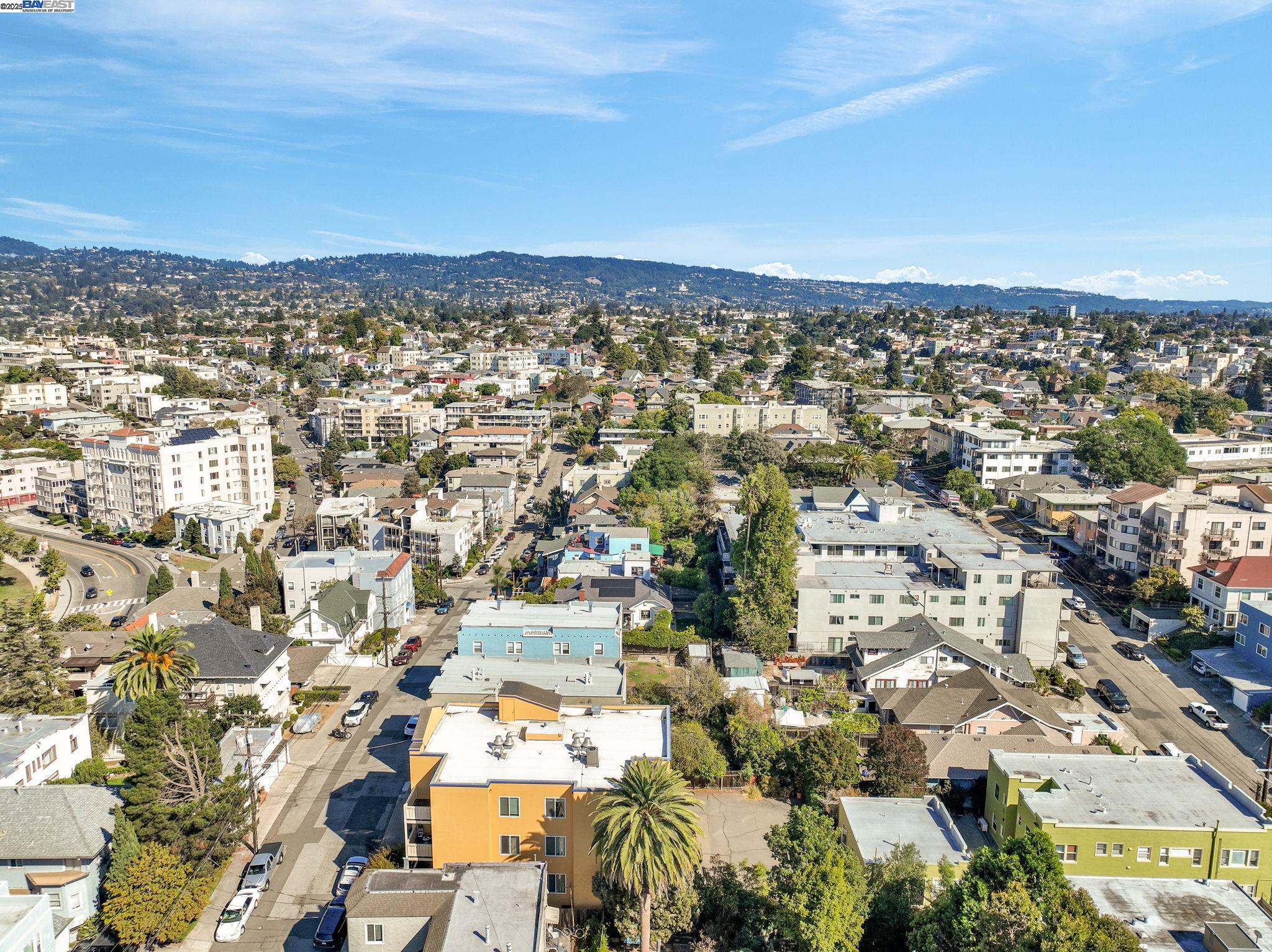 400 Wayne Avenue, Unit 1 Oakland, CA 94606 - Photo 35 of 37 an aerial view of a city