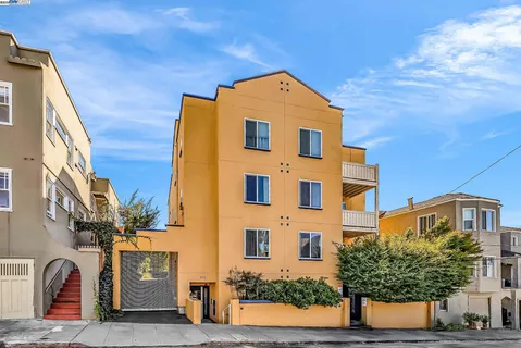 $549,000 | 400 Wayne Avenue, Unit 1, Oakland, CA 94606