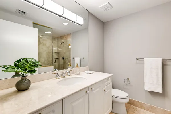 $15,000 | 3720 South Ocean Boulevard, Unit 1406/1407, Highland Beach, FL 33487