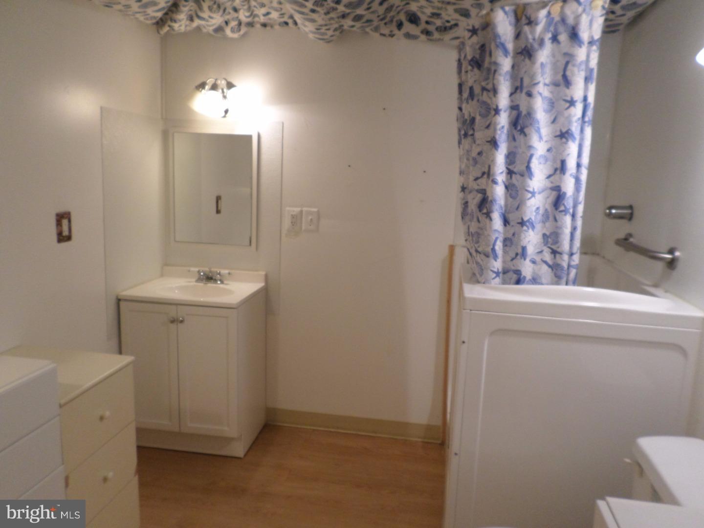 1032 Rafter Road Norristown, PA 19403 - Photo 17 of 21 Bathroom