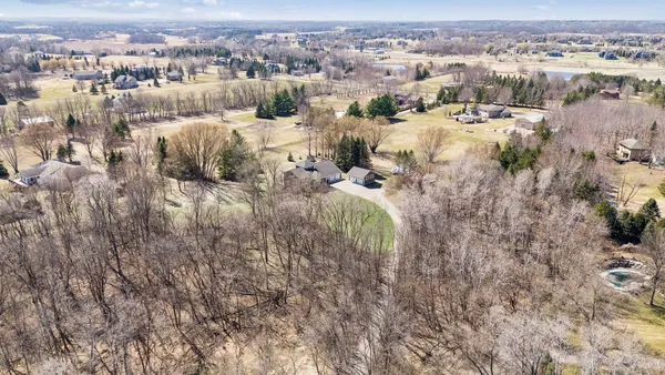 $1,025,000 | 7421 Gensmer Circle, Prior Lake, MN 55372