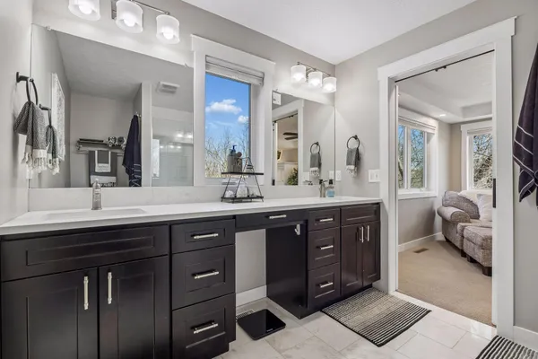 $1,025,000 | 7421 Gensmer Circle, Prior Lake, MN 55372