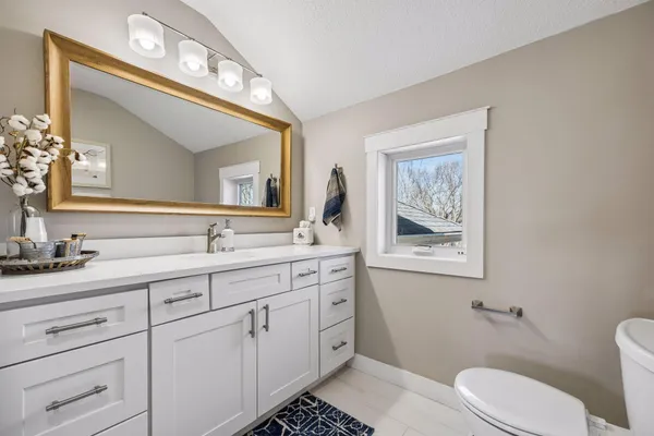 $1,025,000 | 7421 Gensmer Circle, Prior Lake, MN 55372