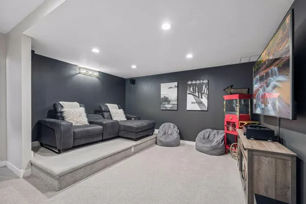 $1,025,000 | 7421 Gensmer Circle, Prior Lake, MN 55372