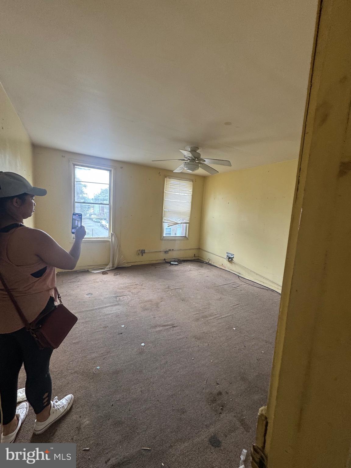 1908 Federal Street Baltimore, MD 21213 - Photo 3 of 18 a view of livingroom with workspace