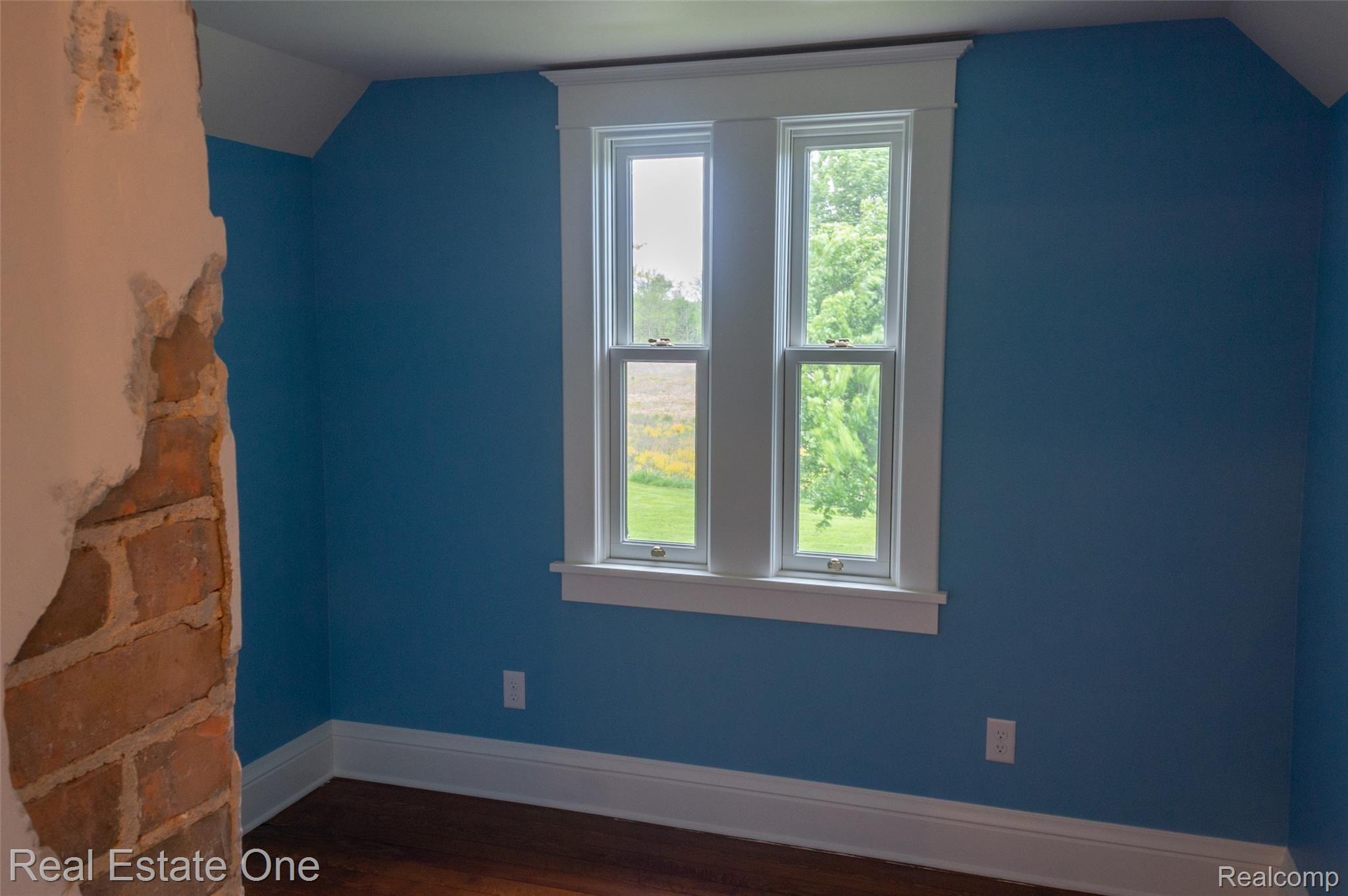 1455 North Searls Road Webberville, MI 48892 - Photo 27 of 35 Upstairs Blue Room