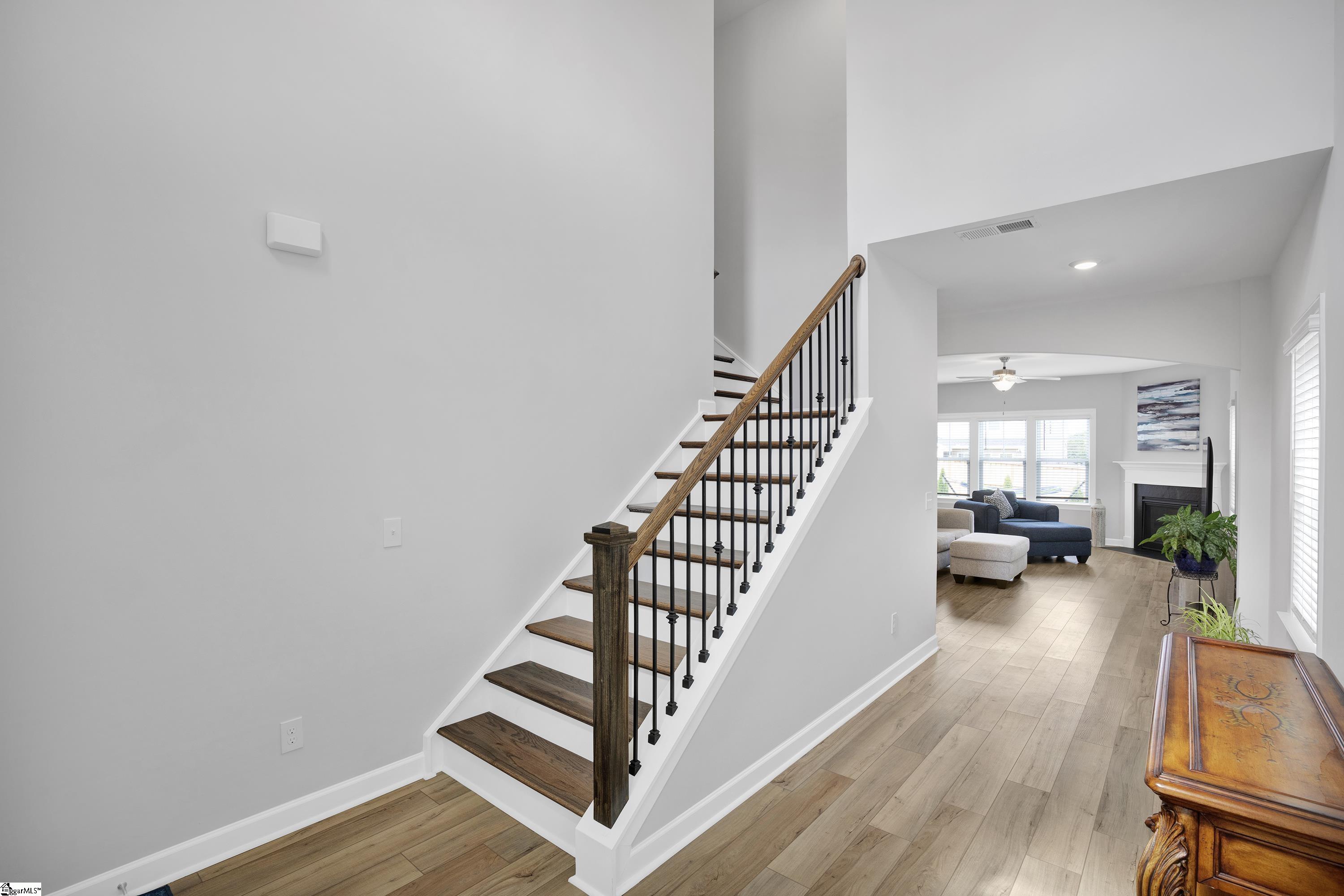306 Yarrow Way Greenville, SC 29607 - Photo 9 of 19 Gallery Image 9