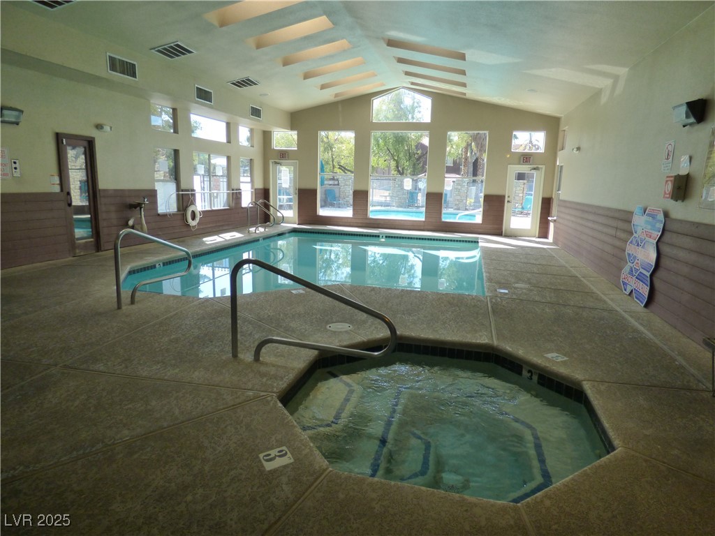 2750 South Durango Drive, Unit 2026 Las Vegas, NV 89117 - Photo 14 of 16