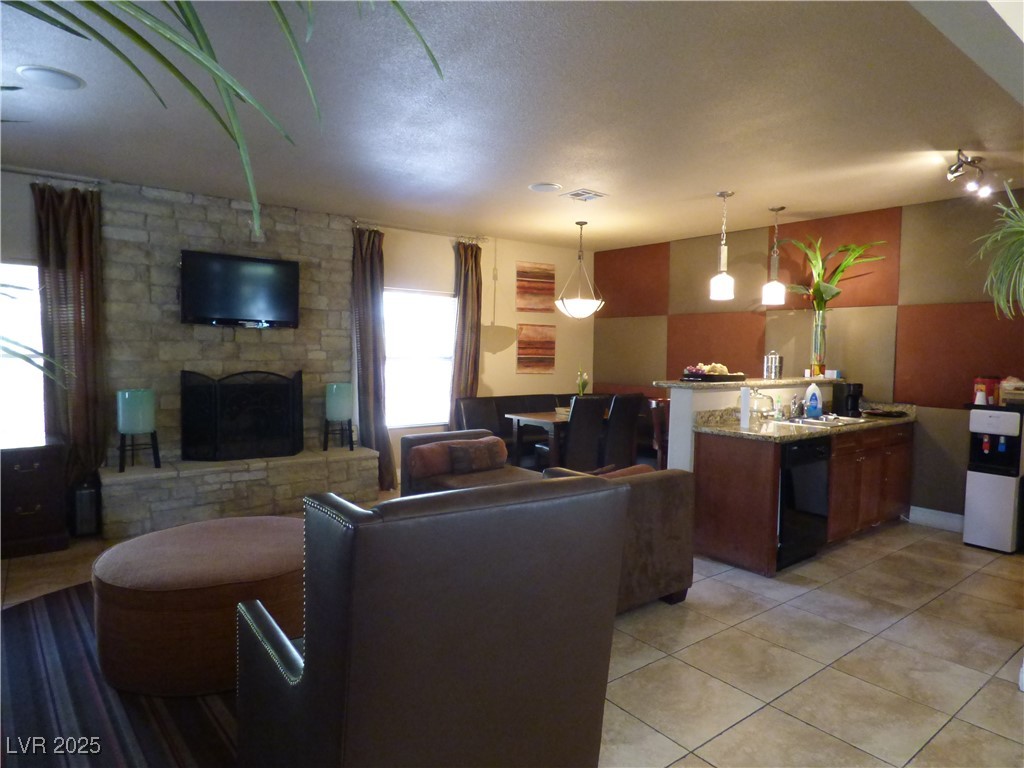 2750 South Durango Drive, Unit 2026 Las Vegas, NV 89117 - Photo 15 of 16