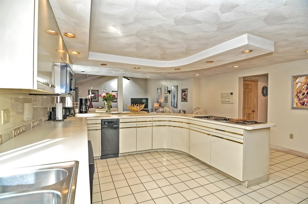 280 Paradise Road Swampscott, MA 01907 - Photo 12 of 28 Gallery Image 12