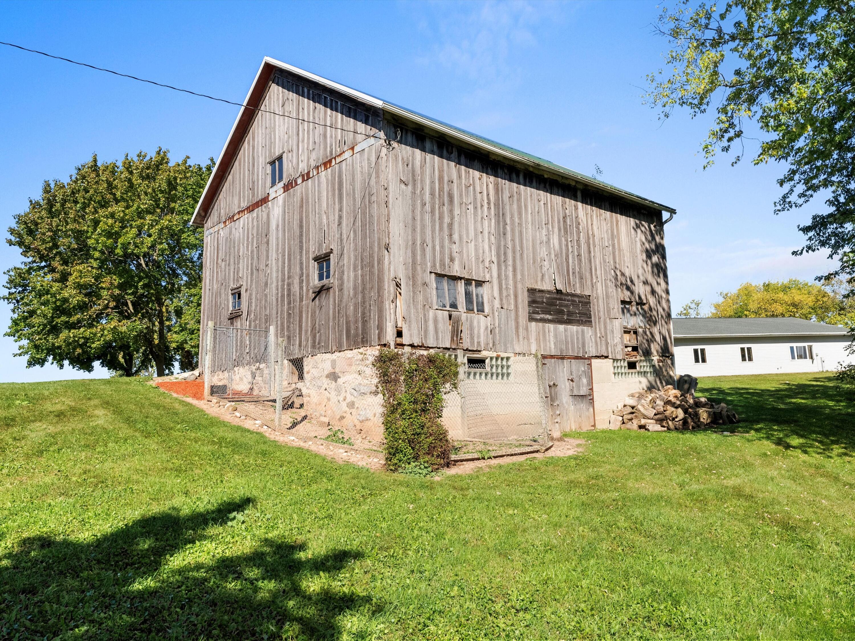 12024 Point Creek Road Meeme, WI 53063 - Photo 56 of 61 Barn